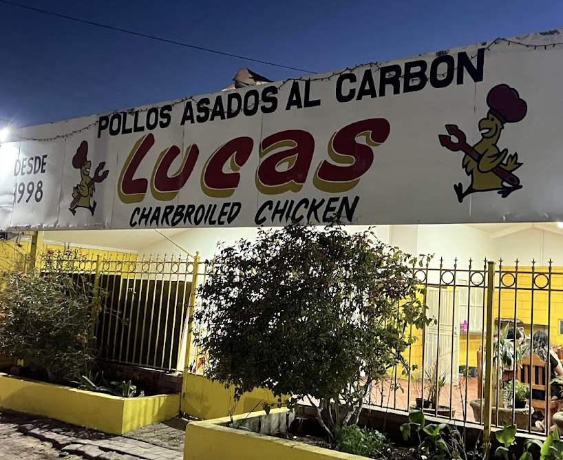 Pollos Lucas - Photo 1